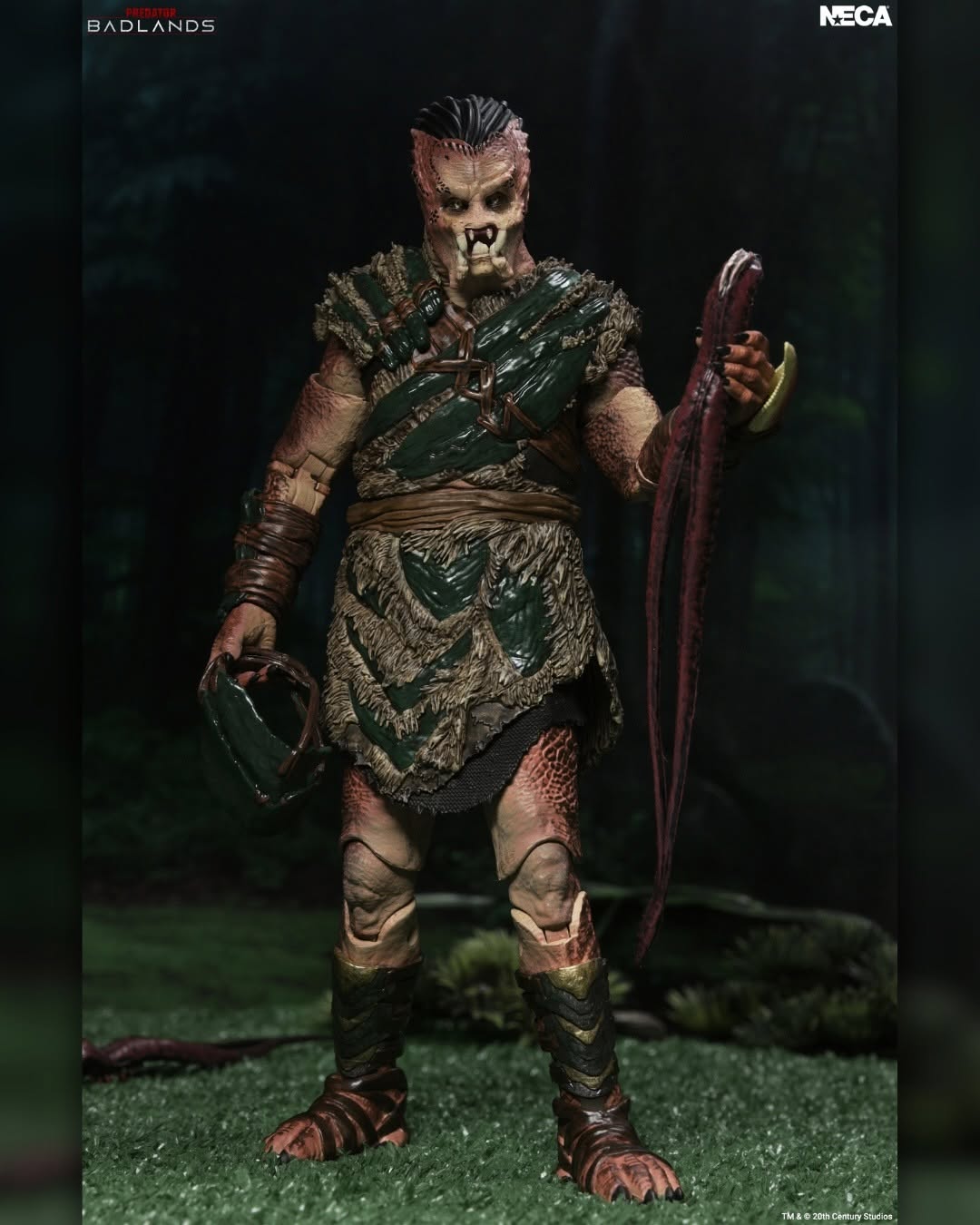 NECA 7” Scale Predator Badlands - Ultimate Dek (Bone Bison Armor)