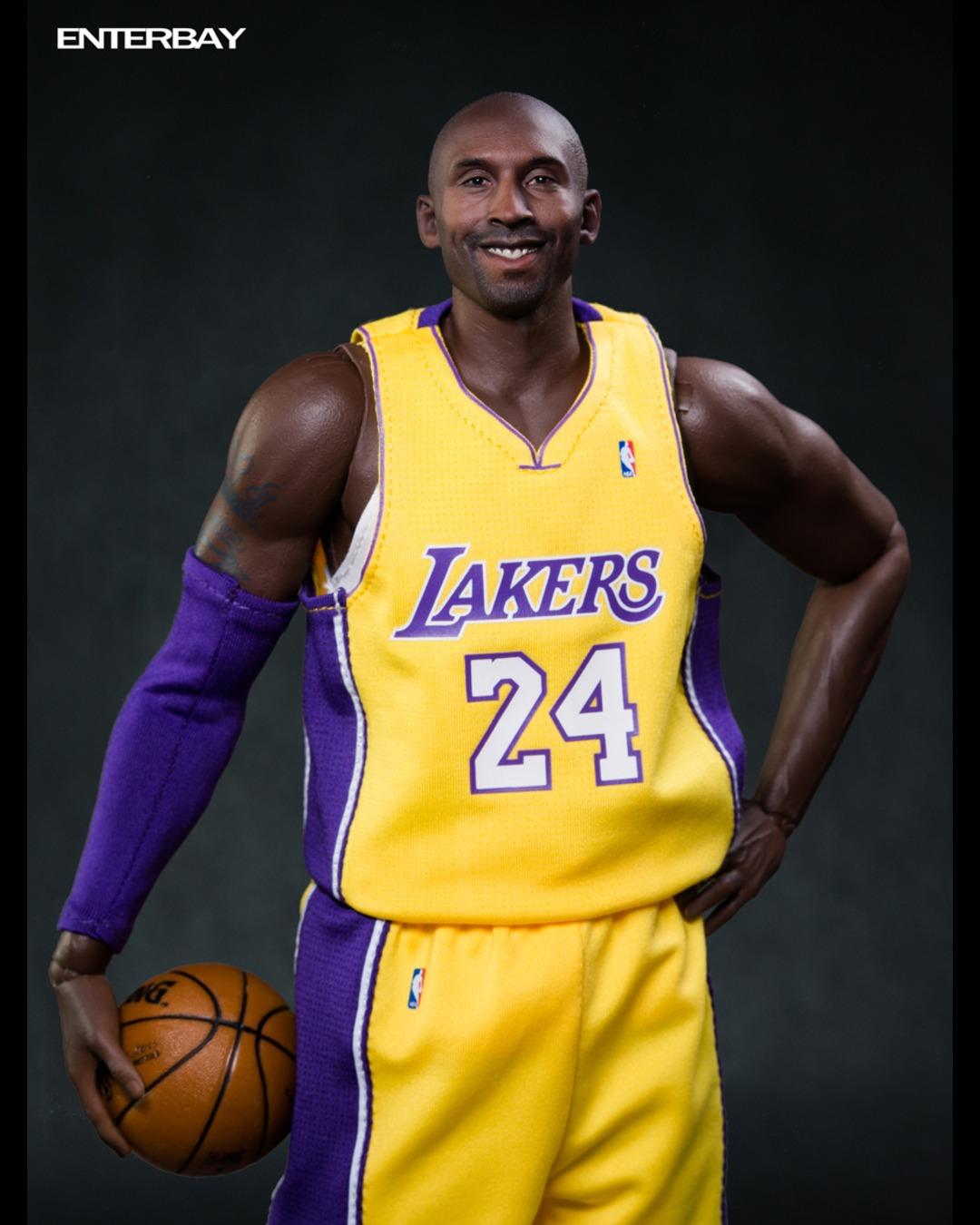 Enterbay RM-1036 1/6 Real Masterpiece NBA Collection Kobe Bryant (Player Edition)