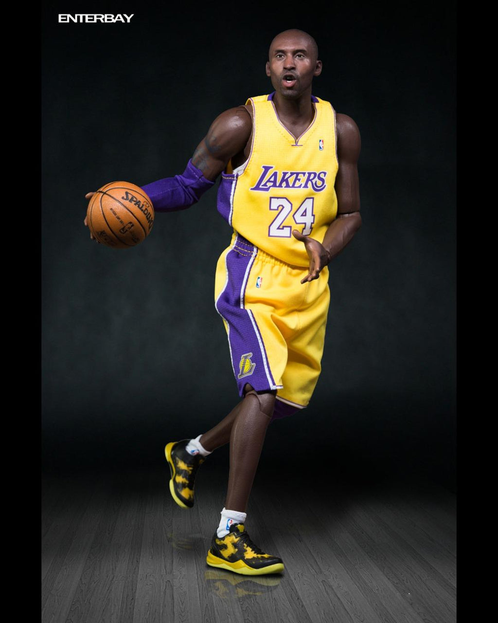 Enterbay RM-1036 1/6 Real Masterpiece NBA Collection Kobe Bryant (Player Edition)