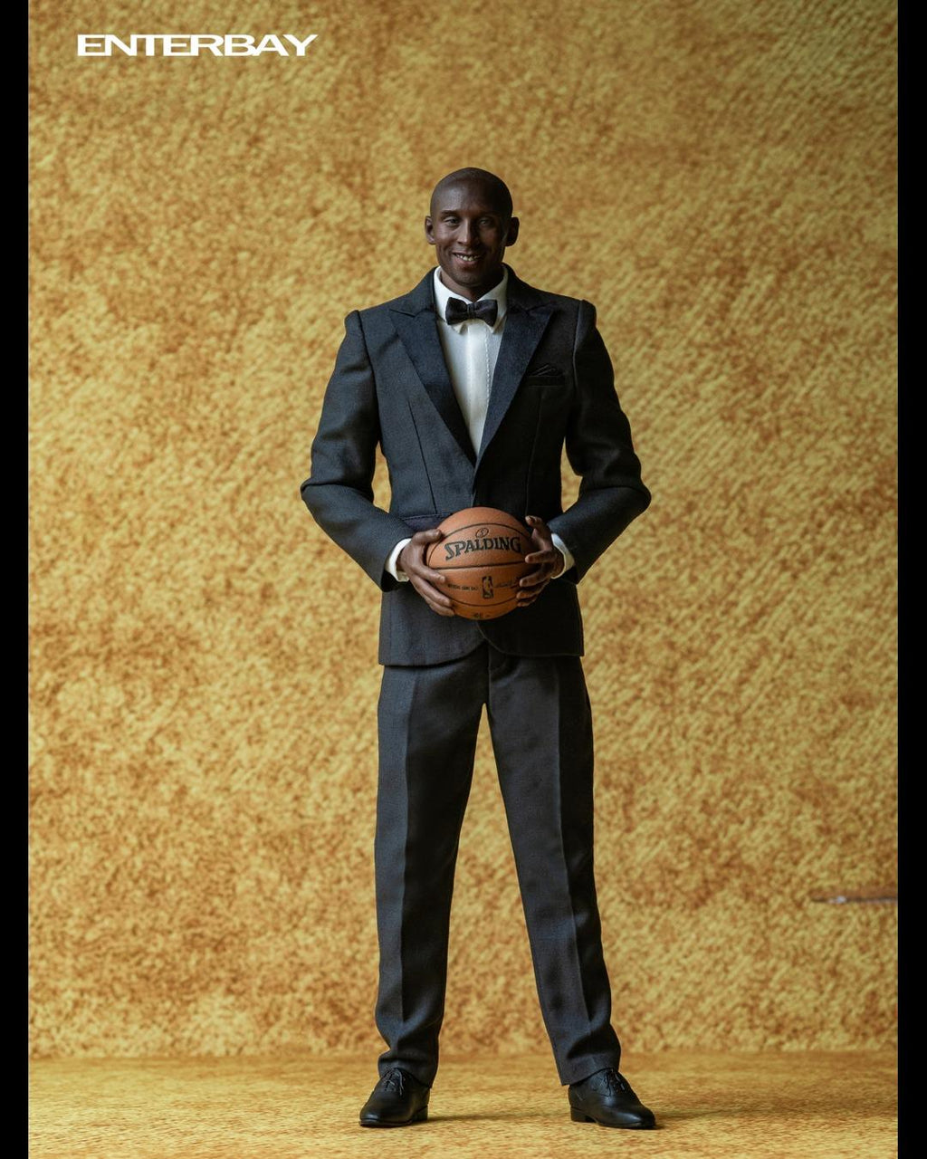Enterbay RM-1036 1/6 Real Masterpiece NBA Collection Kobe Bryant (Suit Edition)