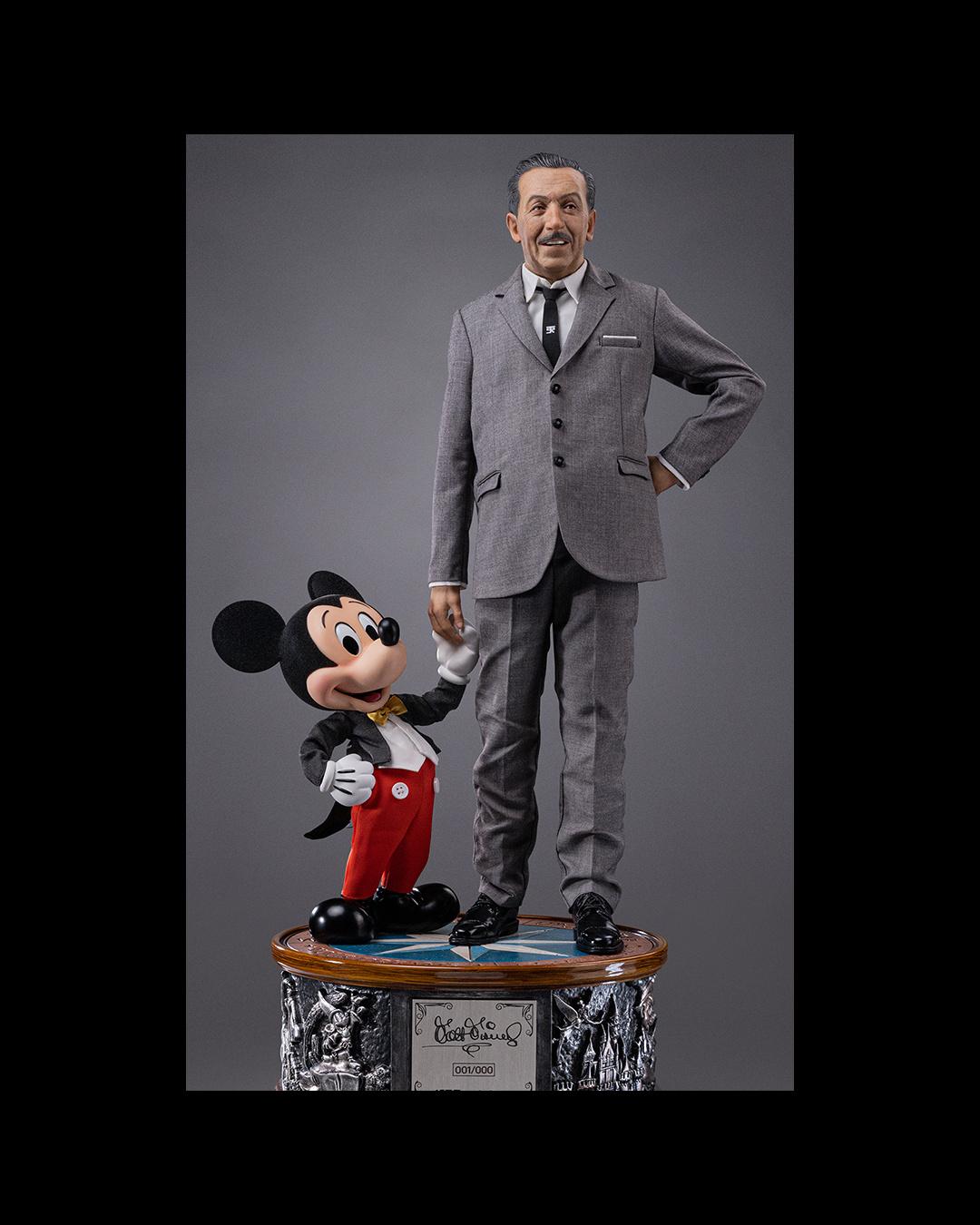 Iron Studios Legacy Replica 1/4 Walt Disney & Mickey Mouse (Deluxe)