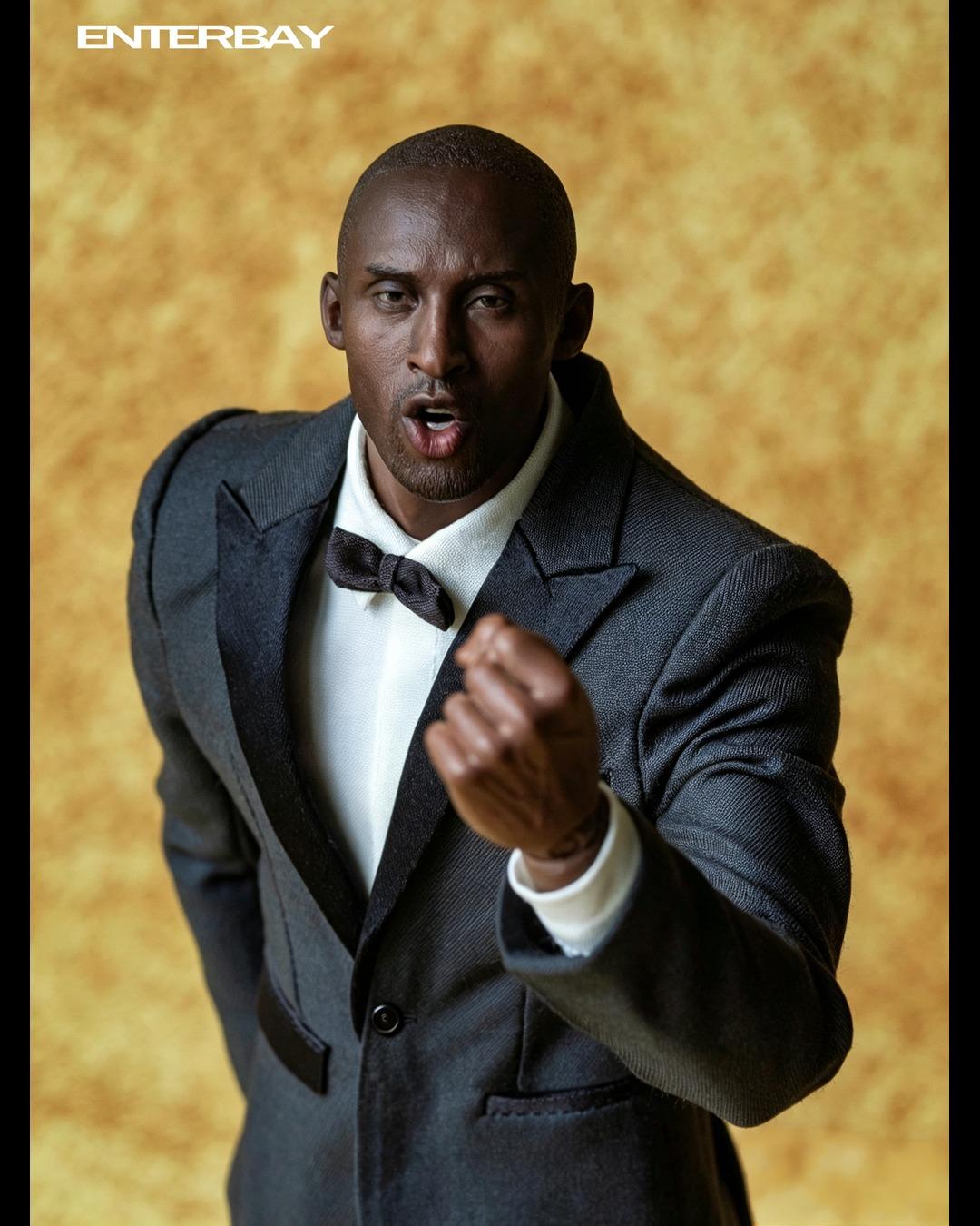 Enterbay RM-1036 1/6 Real Masterpiece NBA Collection Kobe Bryant (Suit Edition)